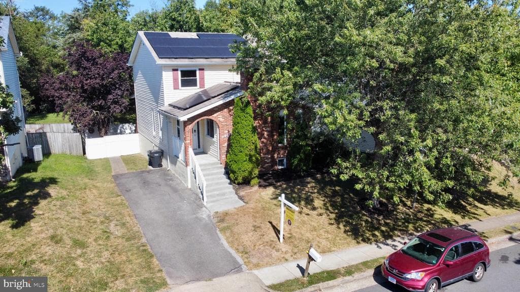 409 N Argonne Avenue N photo 1