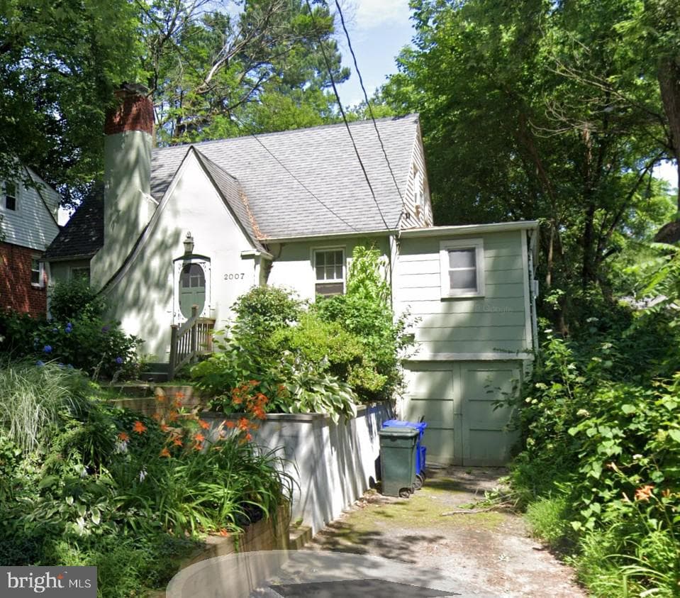 2007 Grace Church Road photo 1
