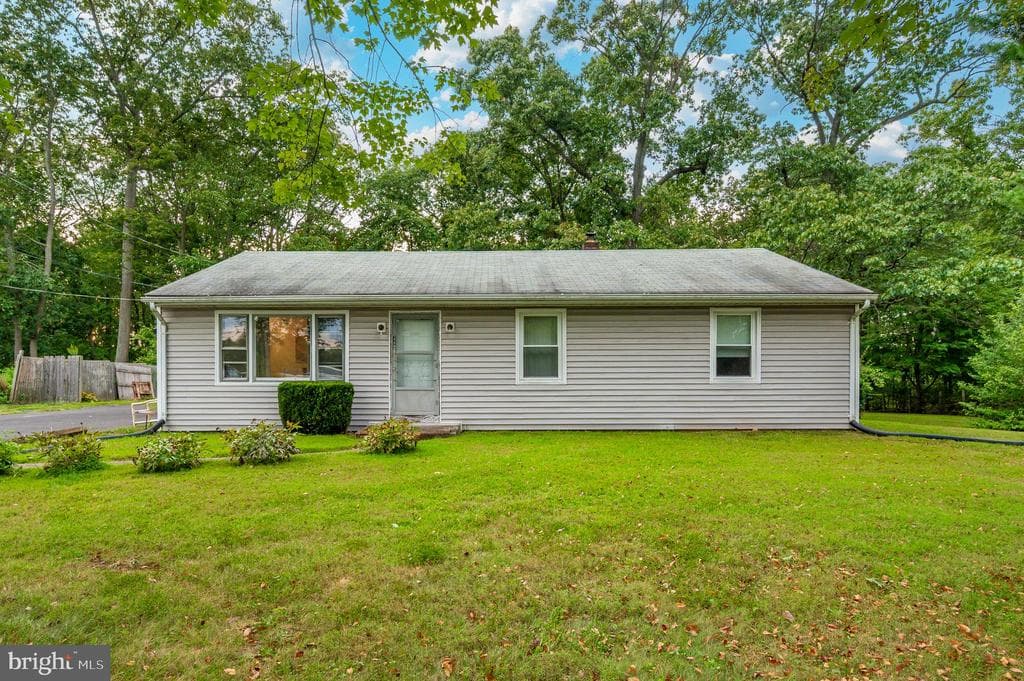 4828 Ridge Road photo 1