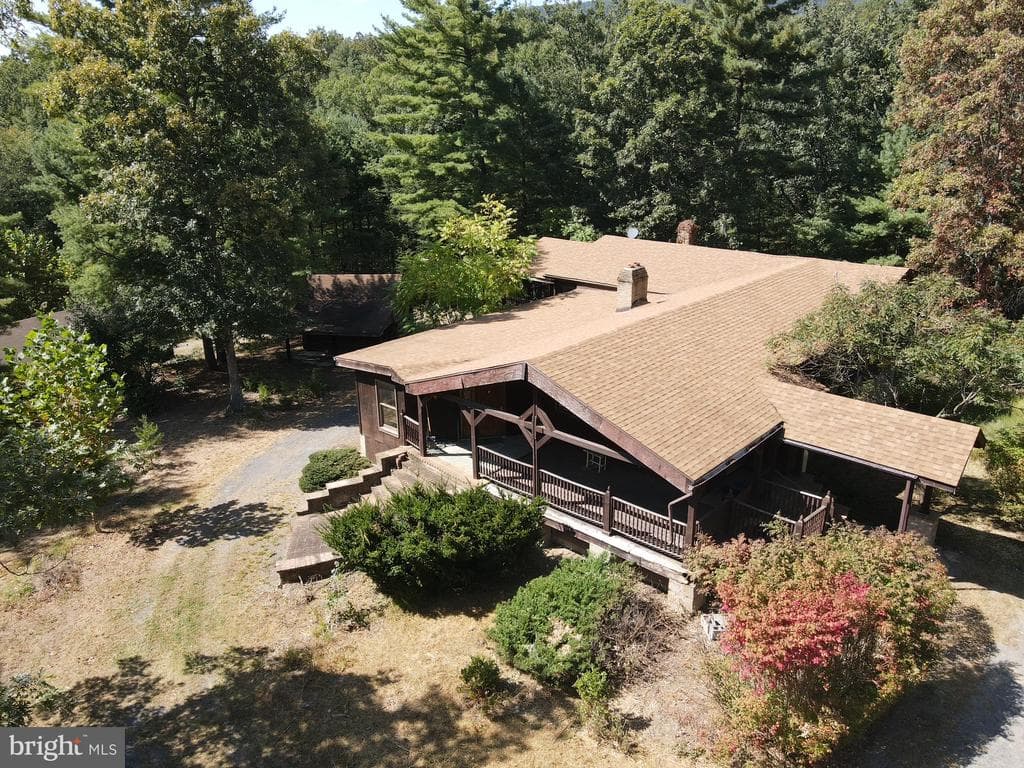 70 Radnor Drive photo 1