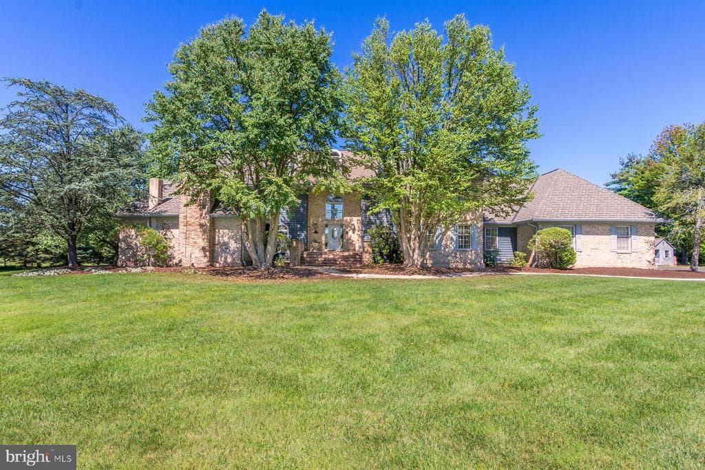1659 Wrightstown Road photo 1