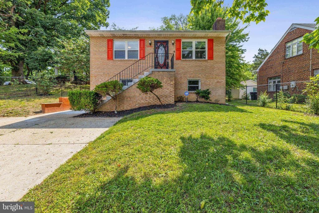 2506 Shadyside Avenue photo 1