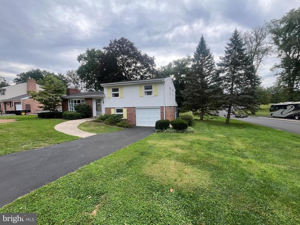 530 Hain Avenue photo 1