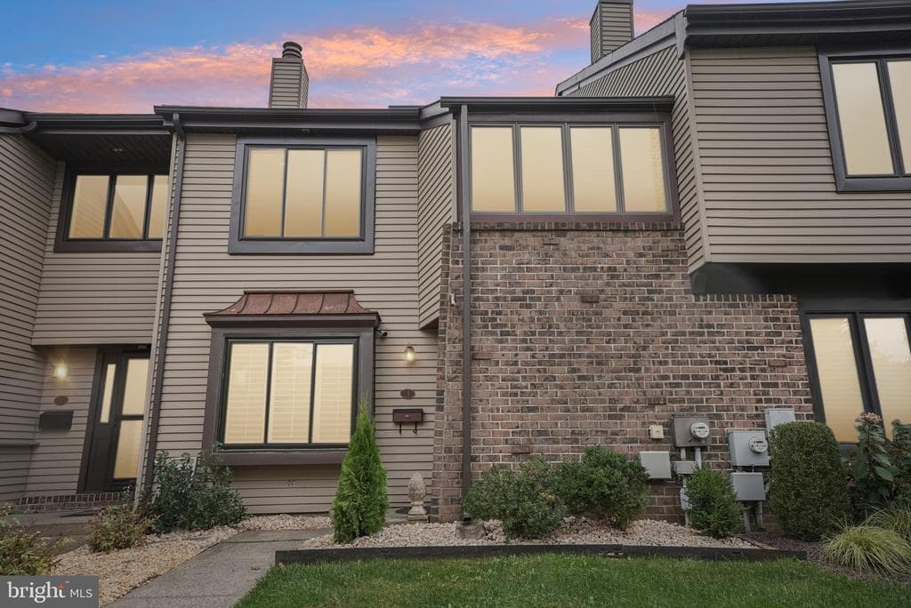 3 Farmington Place photo 1
