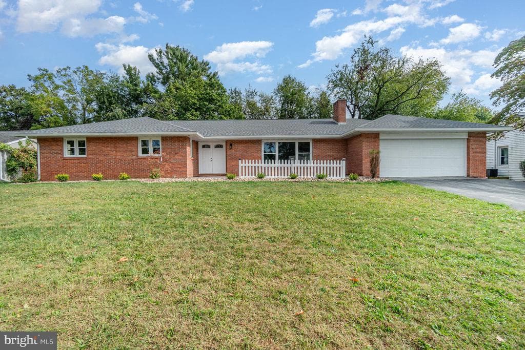 620 Charles Street photo 1