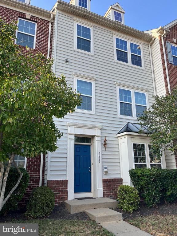 7012 Trek Way photo 1