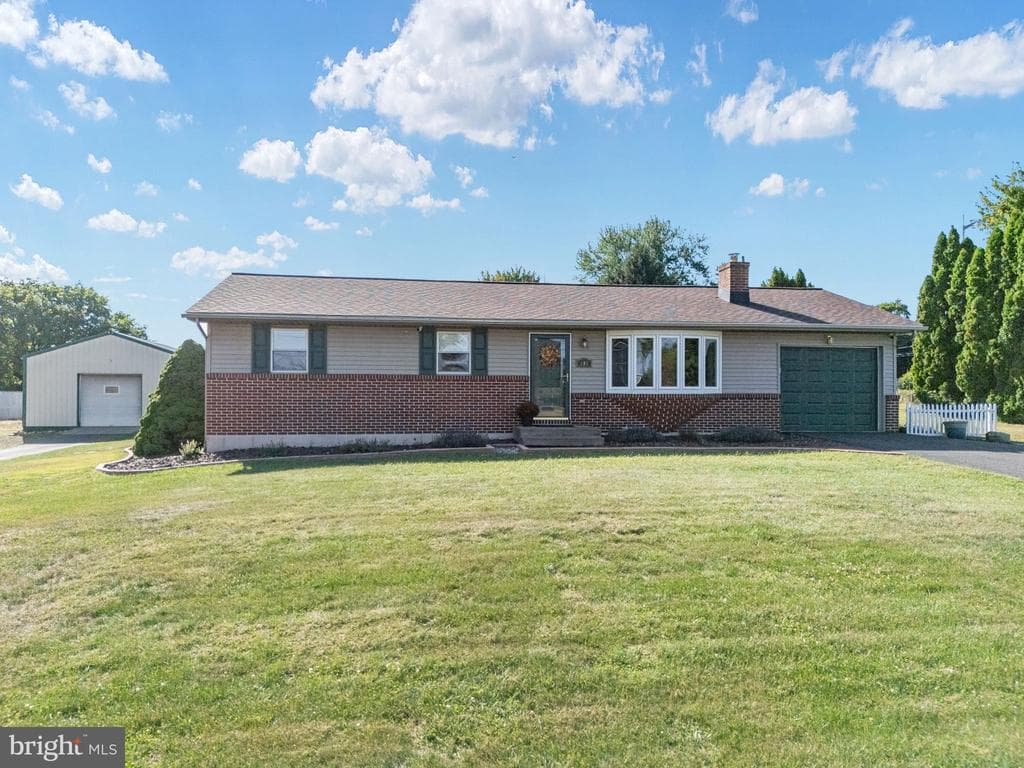 608 Old Topton Road photo 1