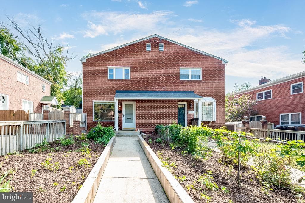 133 E Taylor Run Parkway photo 1