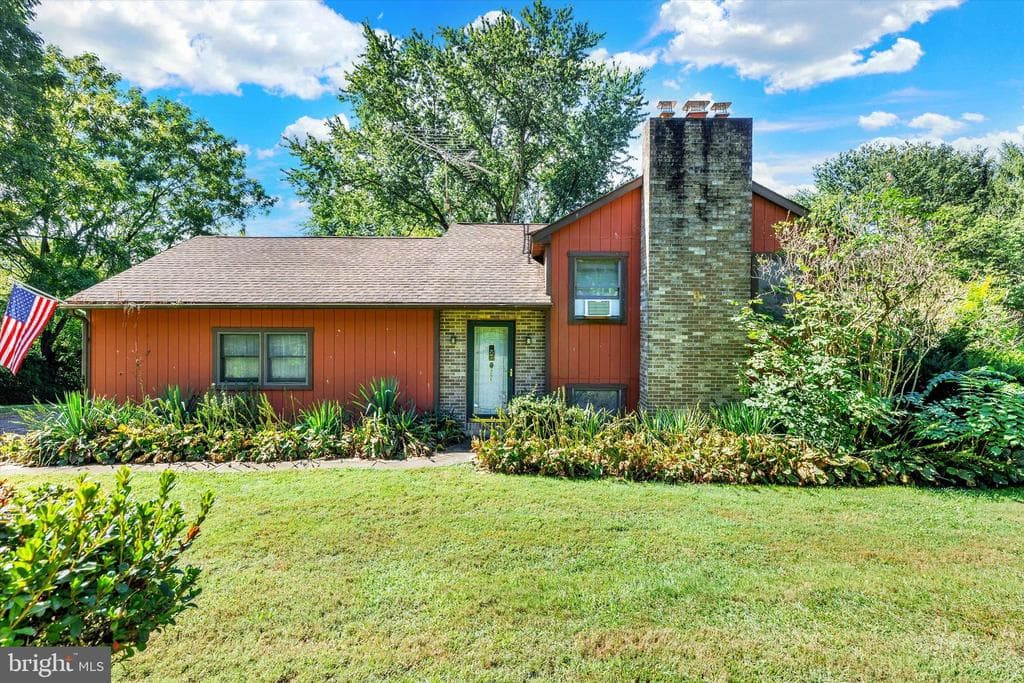 523 River Road photo 1