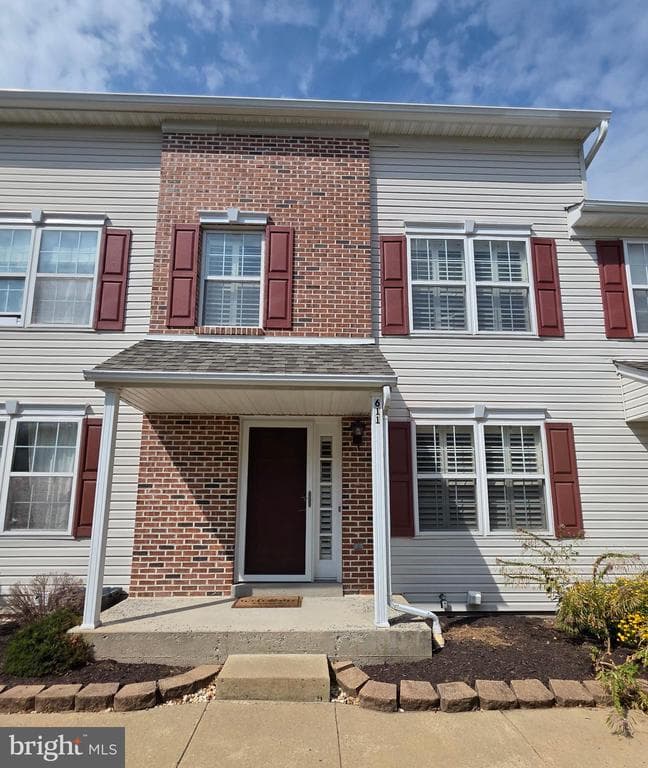 611 Songbird Court #184 photo 1