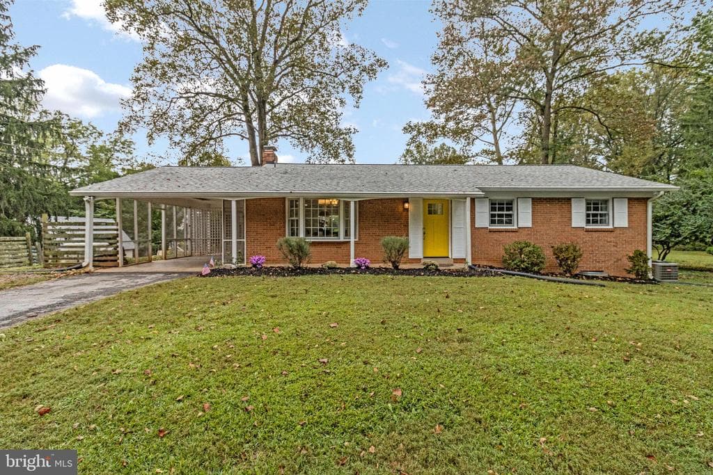 4500 Oak Hill Road photo 1