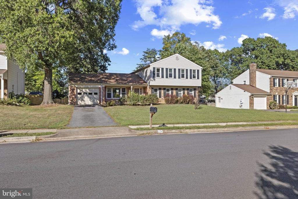 11 Butternut Way photo 1