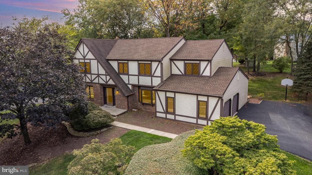 1504 Wynnemoor Way photo 1