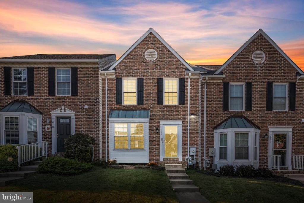 220 Hunters Run Terrace photo 1