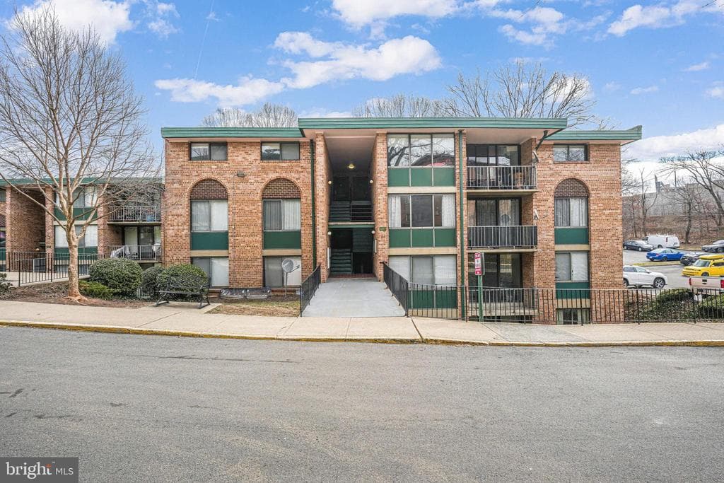 483 N Armistead Street #t3 photo 1