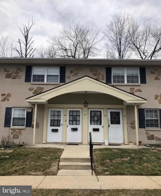 37 Shannon Drive photo 1
