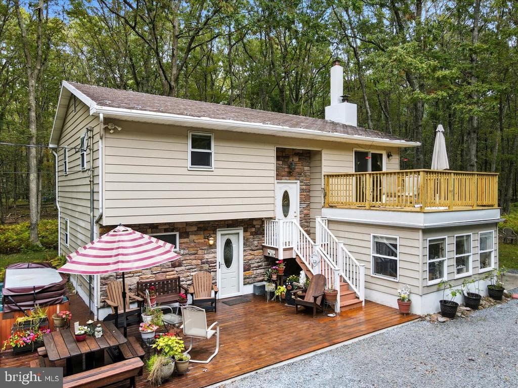 135 Dogwood Drive photo 1