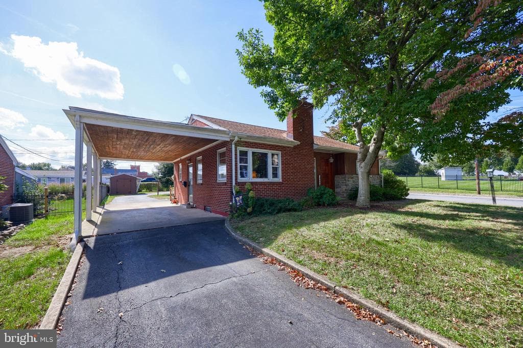 1006 Central Avenue photo 1