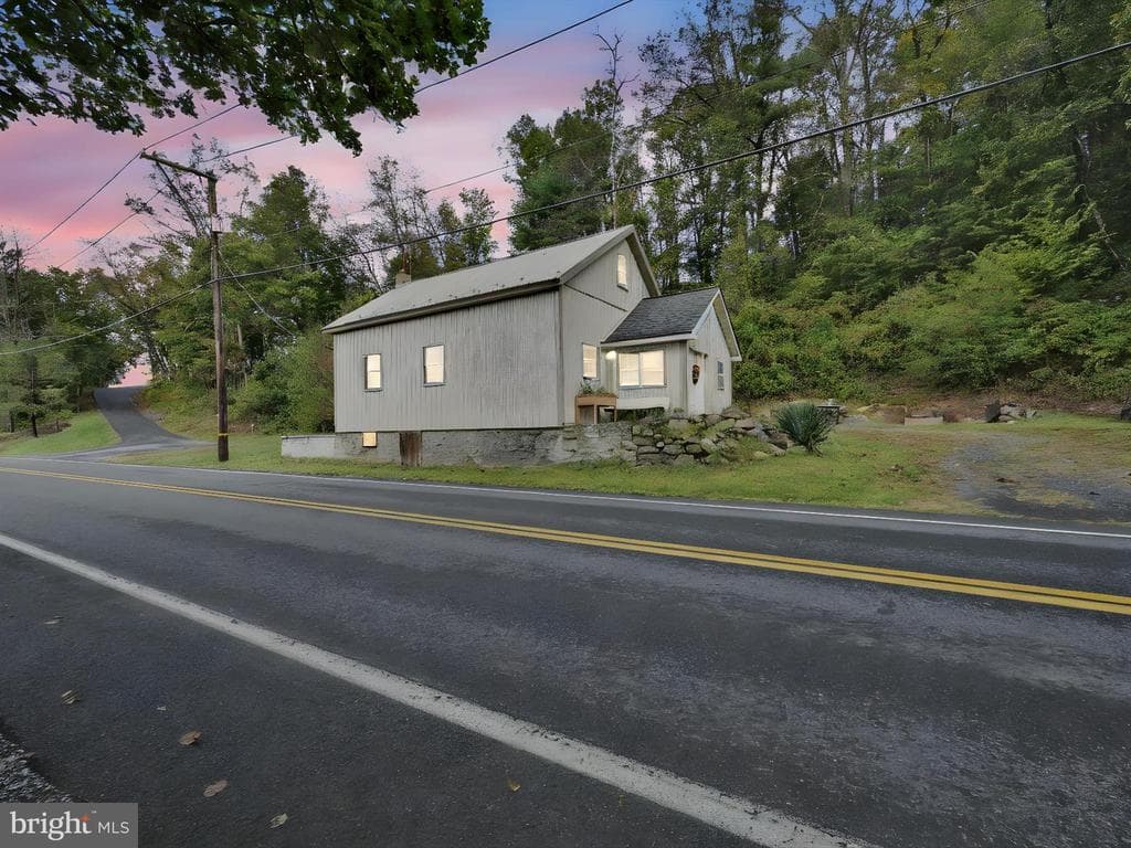 651 Deturksville Road photo 1