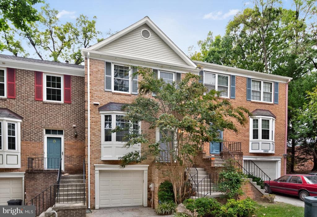10808 Drawbridge Court photo 1