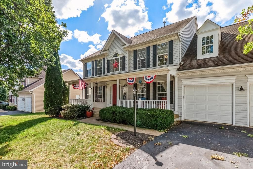 9066 Cottage Loop photo 1