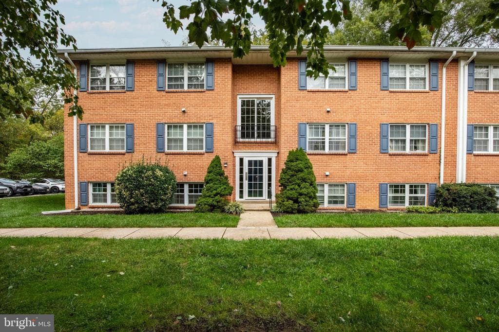 200 Crocker Drive #200-A photo 1