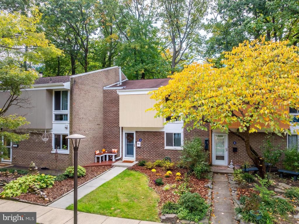 1775 Wainwright Drive photo 1