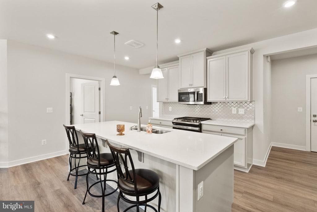 46270 Mt Allen Terrace #201 photo 1