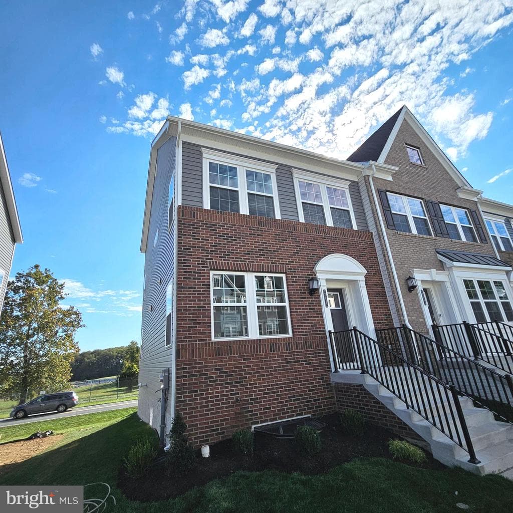 2272 Marcy Drive photo 1