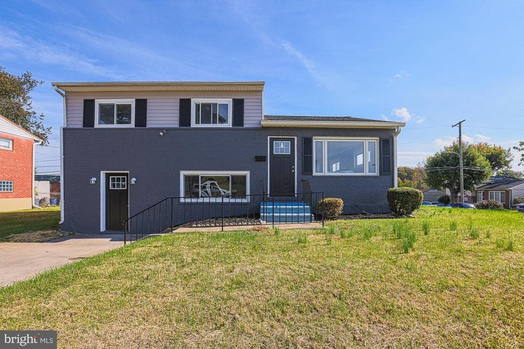 3715 Washington Avenue photo 1