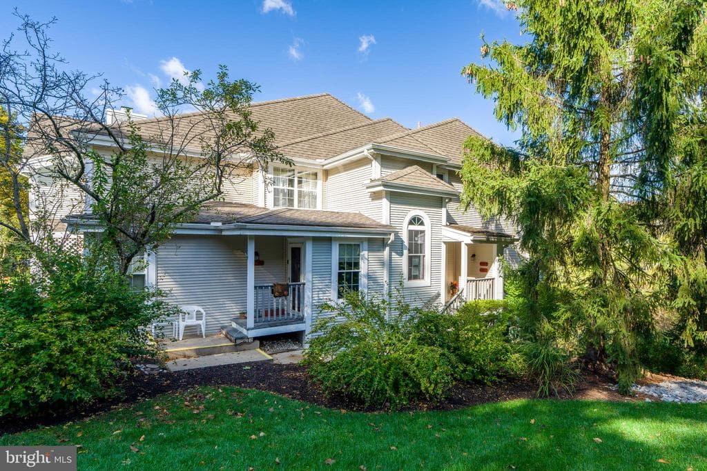 306 Country Place Drive photo 1