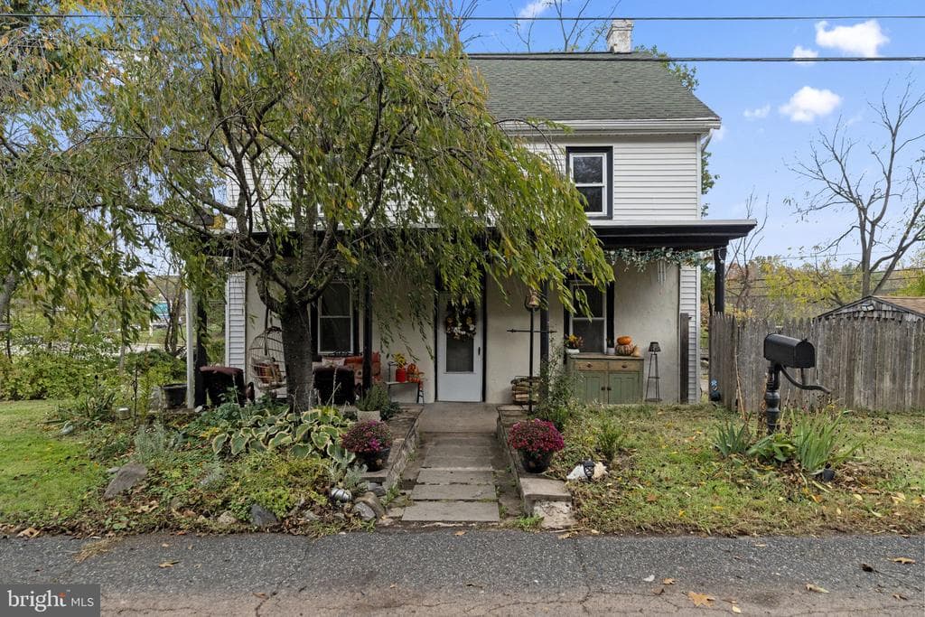 635 Old Sumneytown Pike photo 1