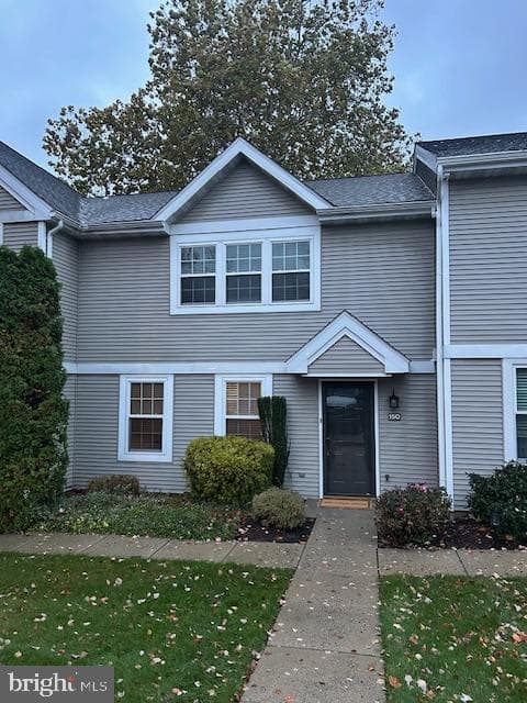 150 Laurel Court photo 1