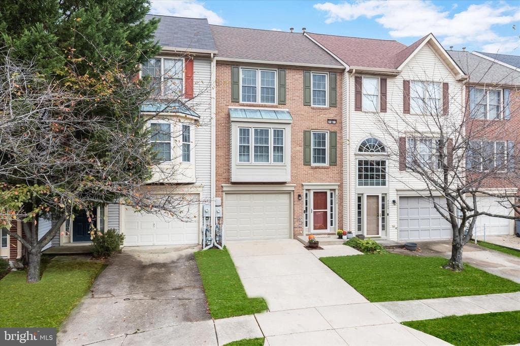 6204 Briar Court photo 1
