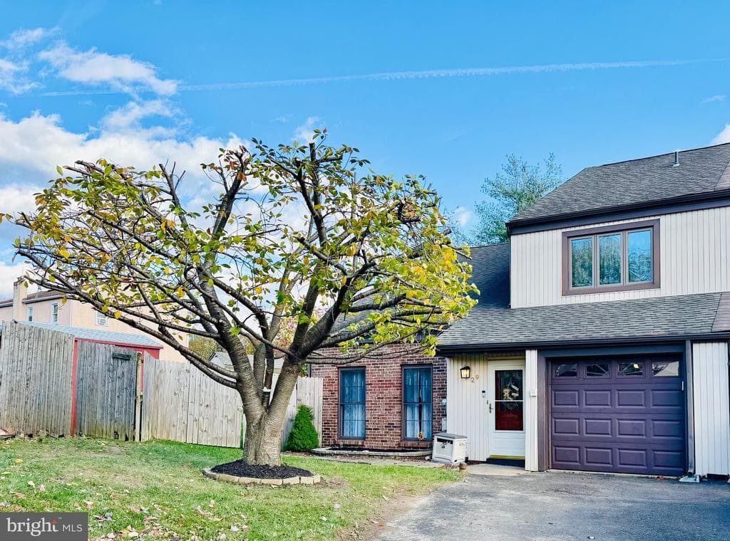 29 Log Pond Drive photo 1
