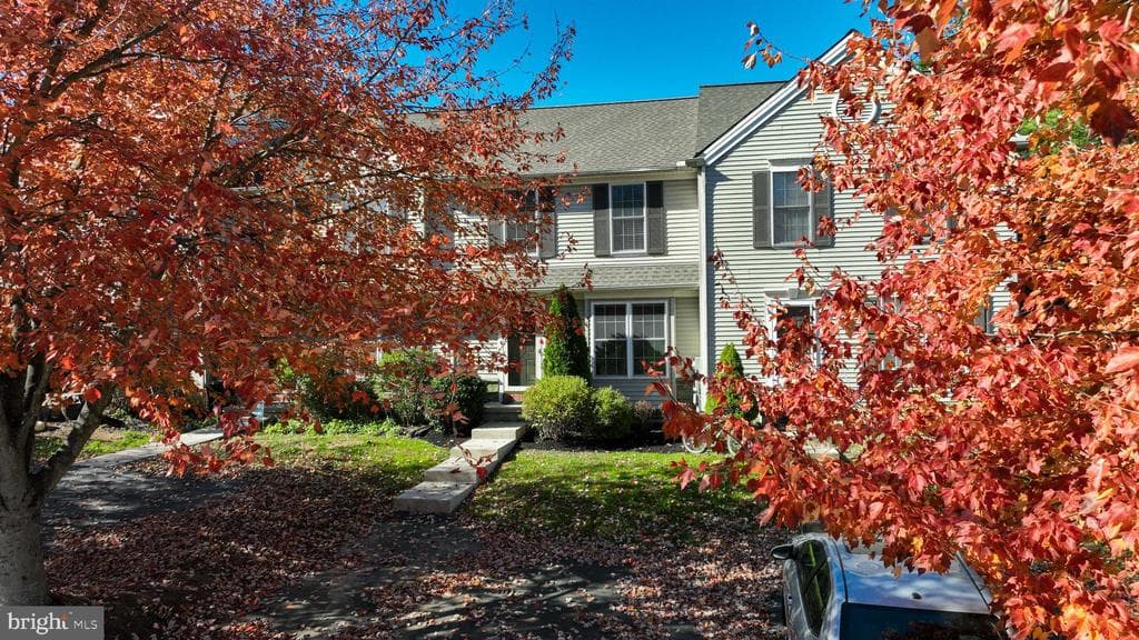 220 Harvard Avenue photo 1