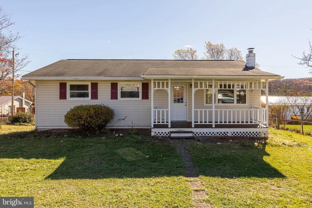 186 Hazelton Drive photo 1