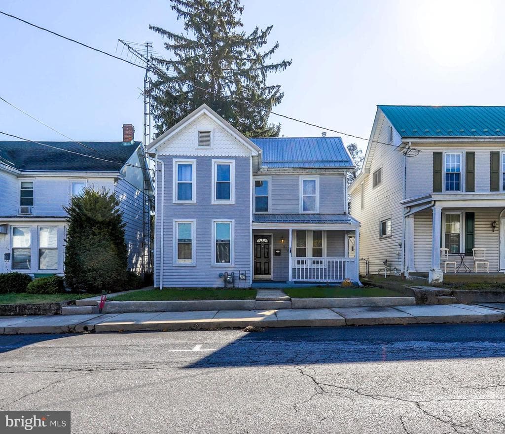 312 E Garfield Street photo 1