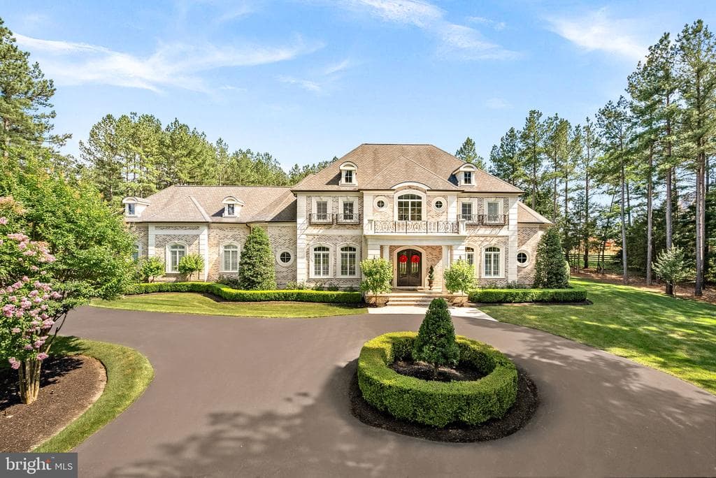 22608 Creighton Farms Drive photo 1
