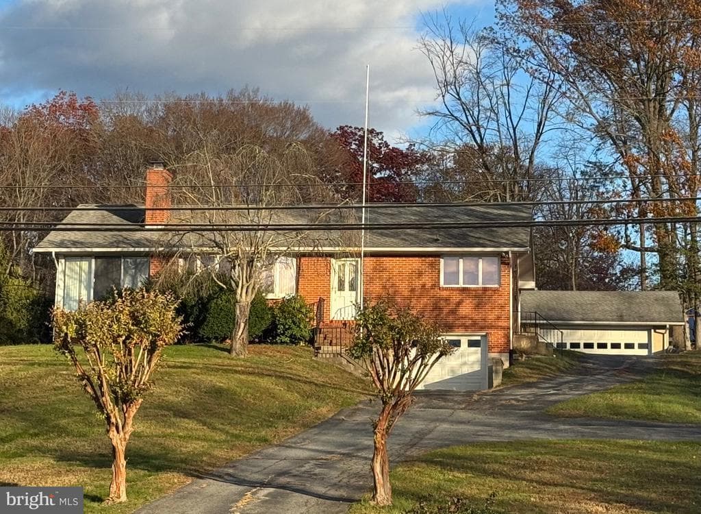 886 Turkey Point Road photo 1