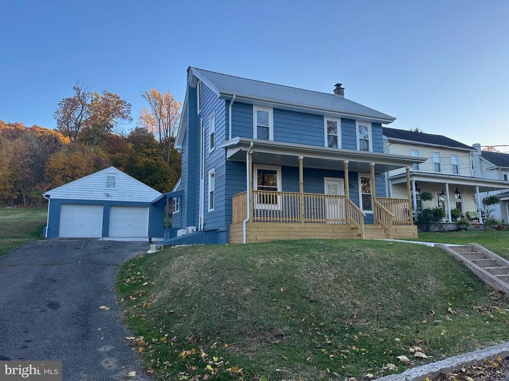 132 E Arch Street photo 1