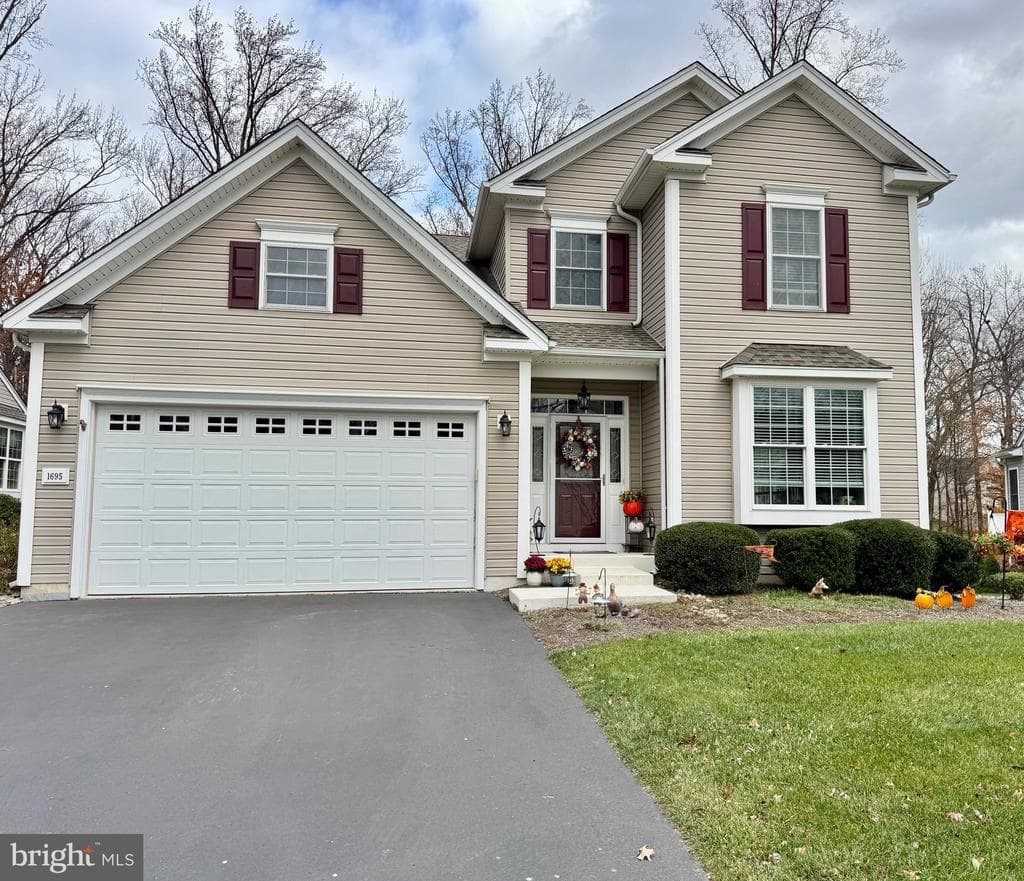 1695 Village Avenue photo 1