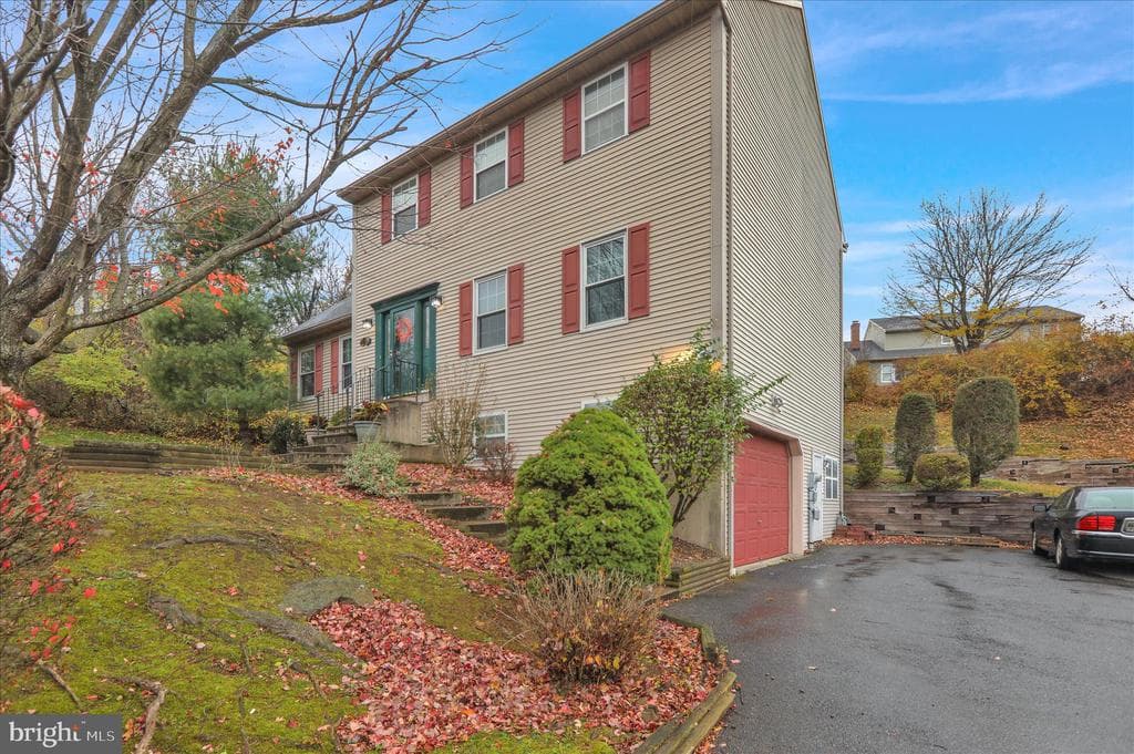 1189 Cedar Top Road photo 1