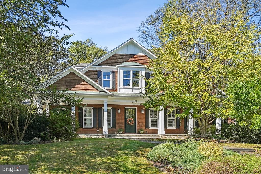 8620 Fenway Drive photo 1