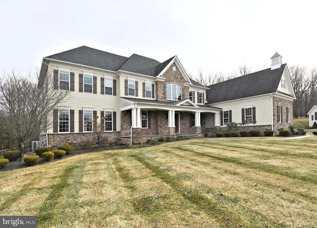 19 Goldney Drive photo 1