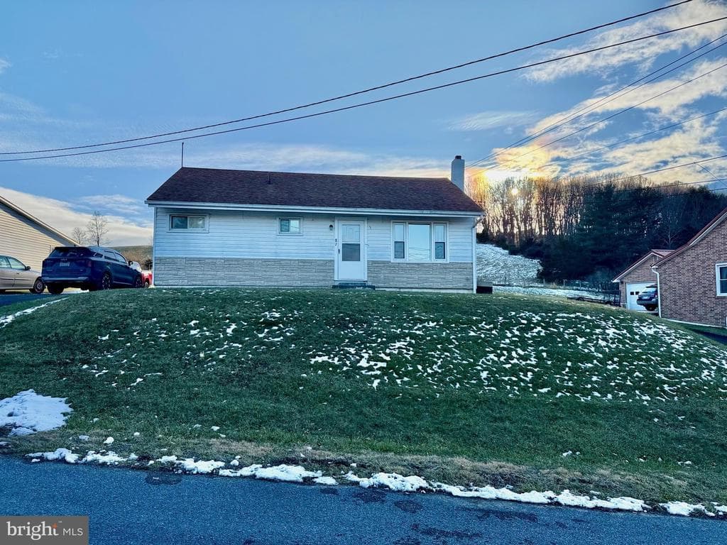 78 Traveler Road photo 1