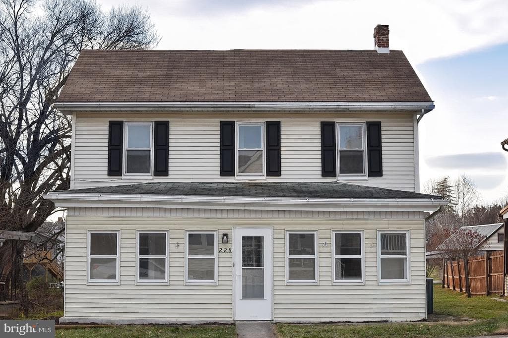 228 Hamilton Avenue photo 1