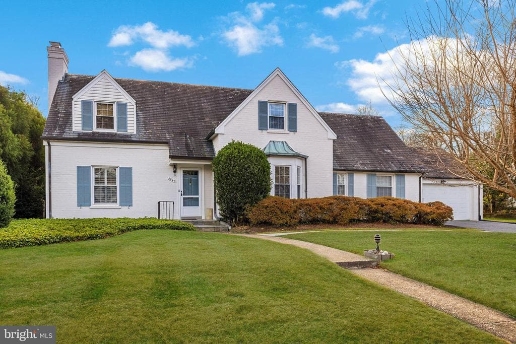 8047 Glendale Road photo 1