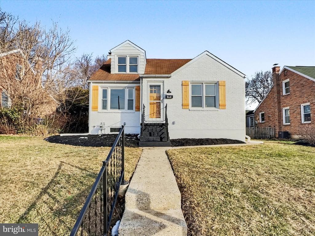 109 N Oxford Street photo 1
