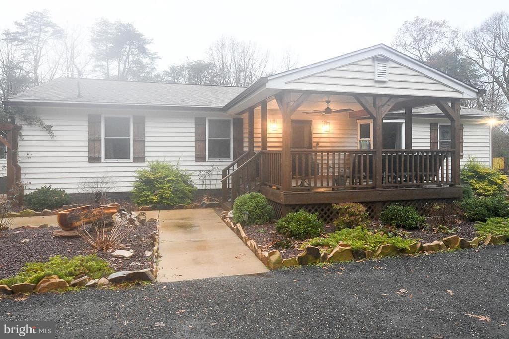 18299 Three Notch Rd photo 1